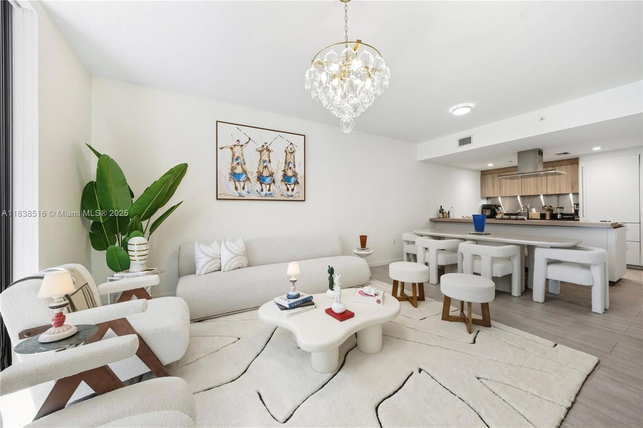 Real estate property located at 1000 Brickell Plz #2805, Miami-dade, Brickell Flatiron Condo, Miami, FL