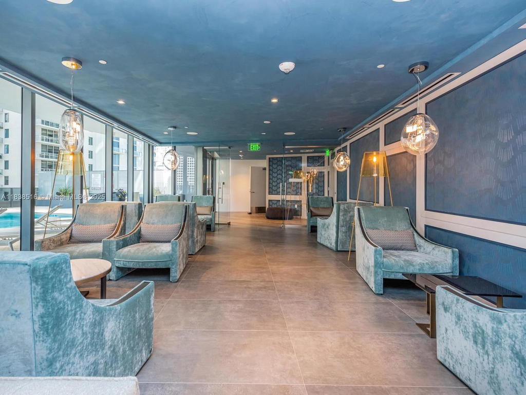 Real estate property located at 1000 Brickell Plz #2805, Miami-dade, Brickell Flatiron Condo, Miami, FL