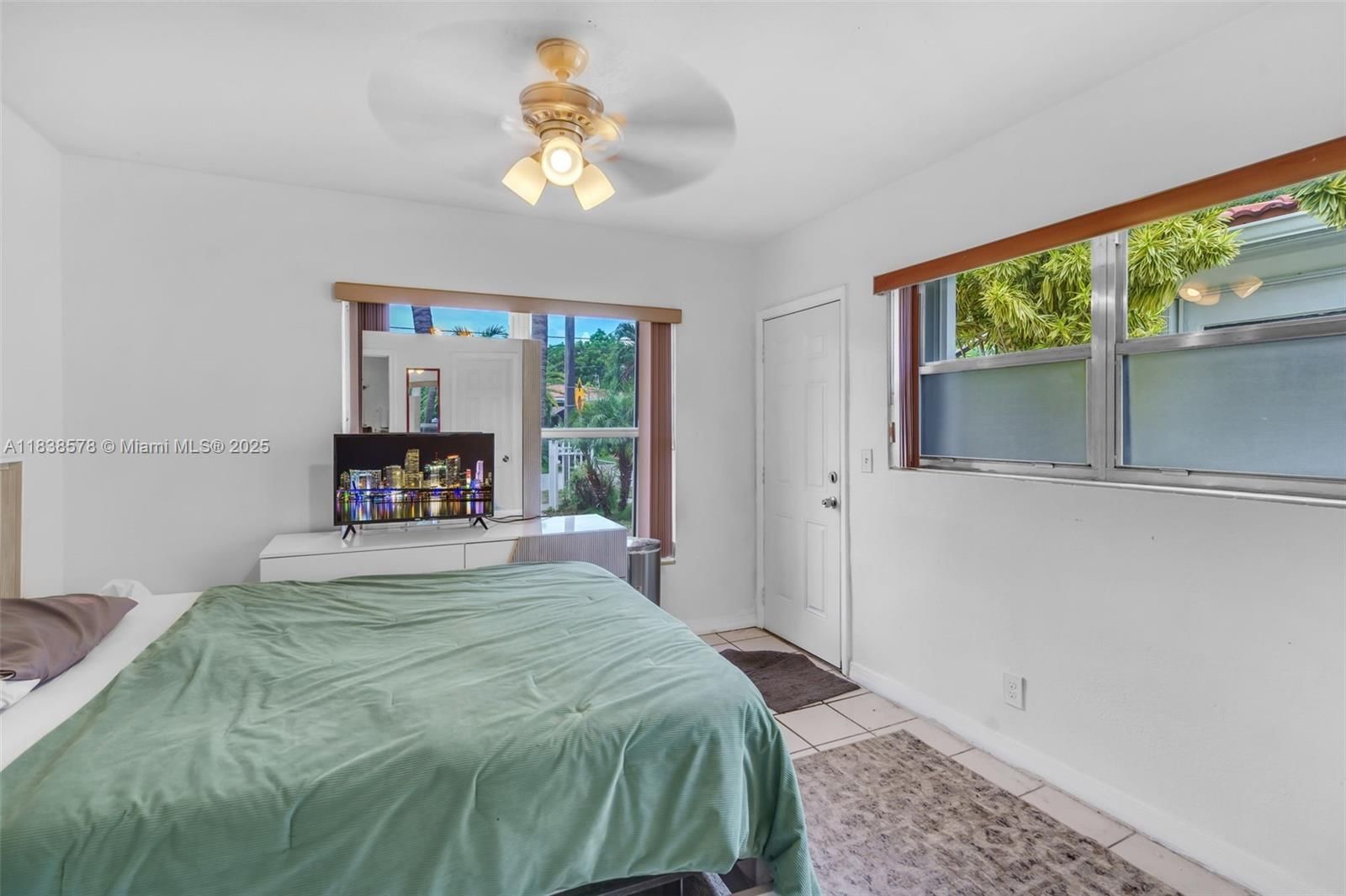 Real estate property located at 2761 33rd Ct, Miami-dade, Silver Bluff Gardens, Miami, FL