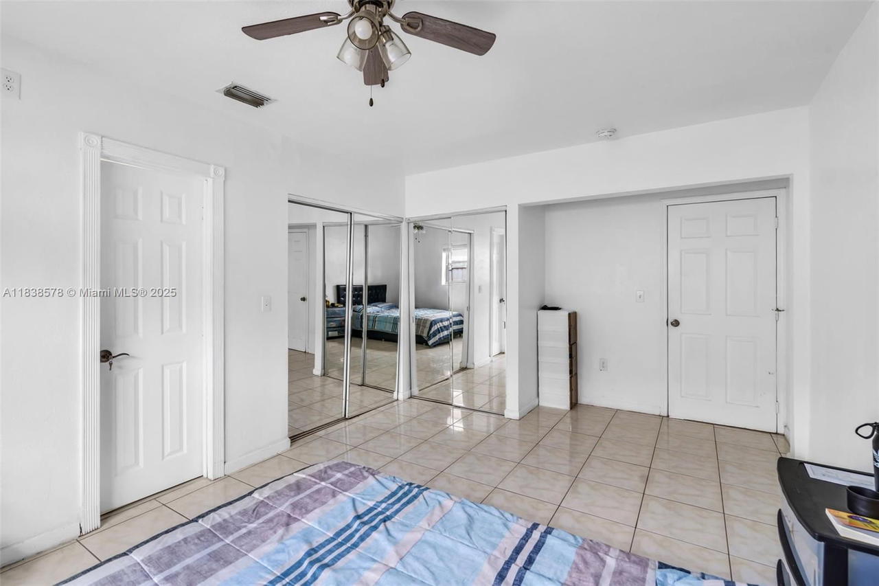 Real estate property located at 2761 33rd Ct, Miami-dade, Silver Bluff Gardens, Miami, FL