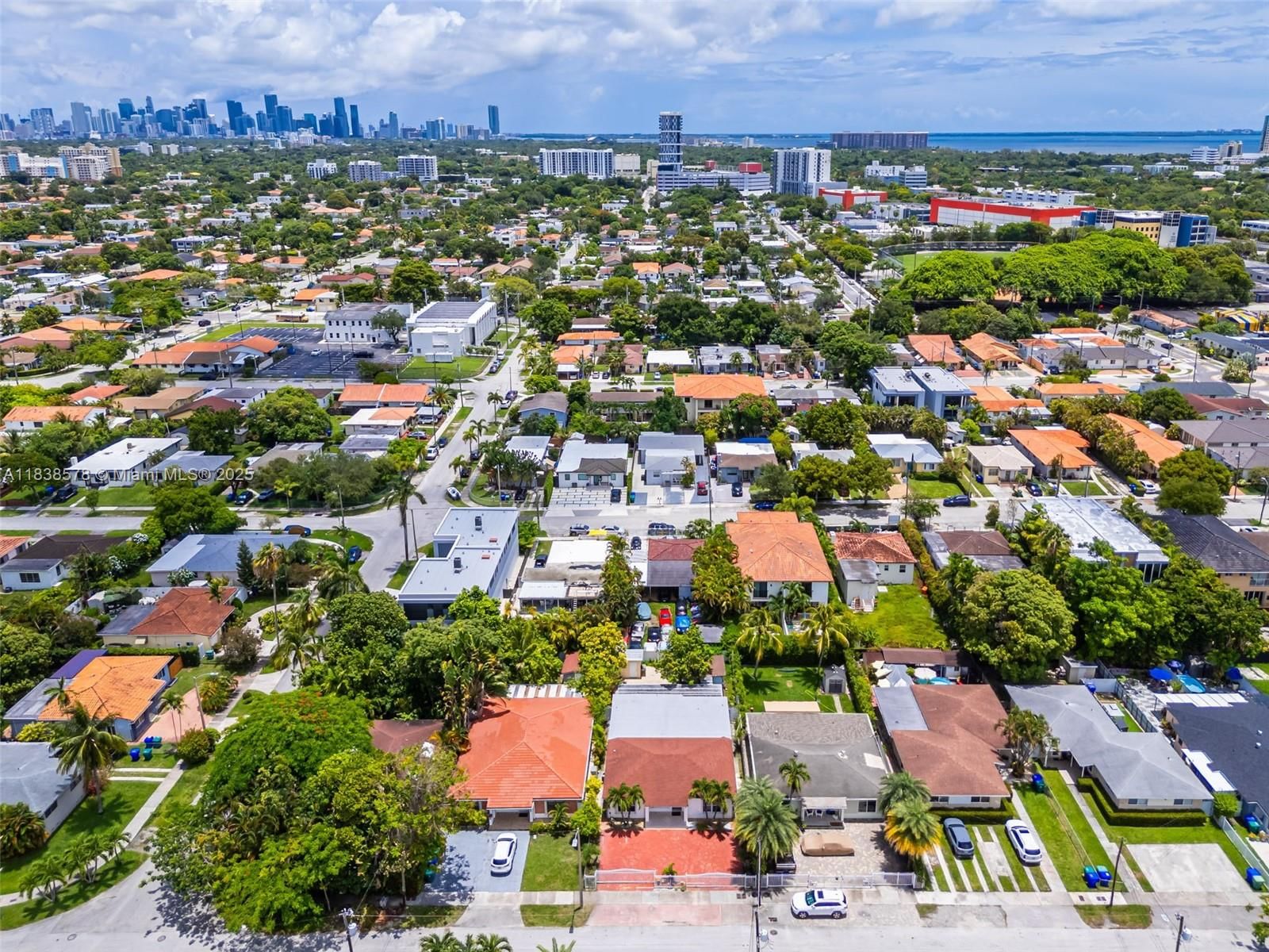 Real estate property located at 2761 33rd Ct, Miami-dade, Silver Bluff Gardens, Miami, FL