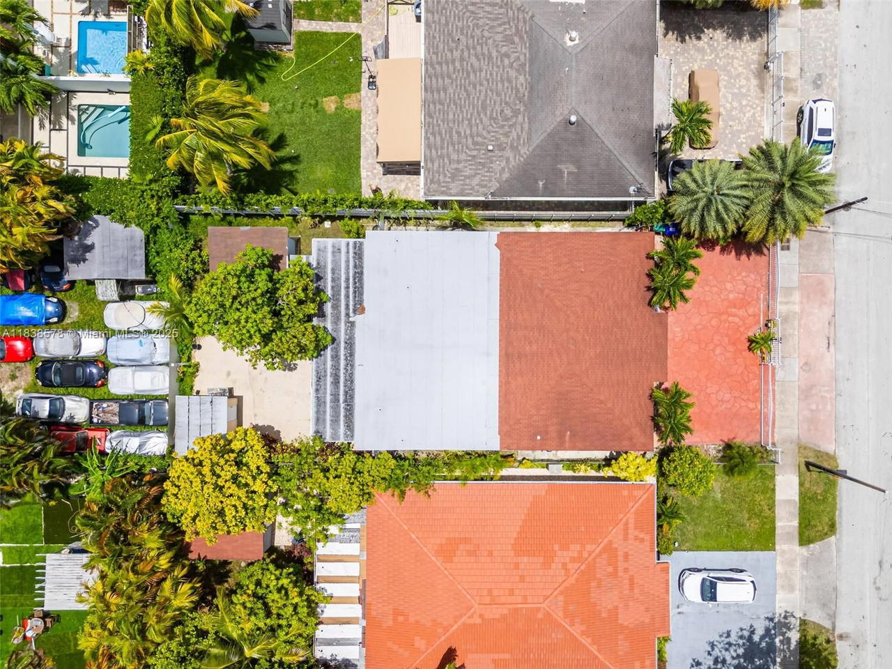 Real estate property located at 2761 33rd Ct, Miami-dade, Silver Bluff Gardens, Miami, FL