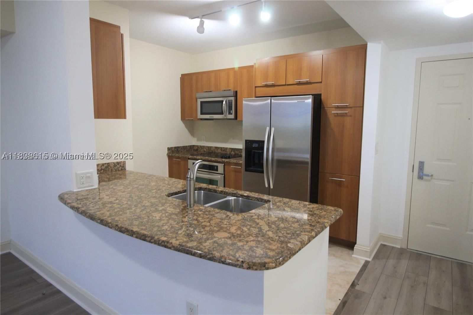 Real estate property located at 510 84th Ave #417, Broward, Veranda Condo, Plantation, FL
