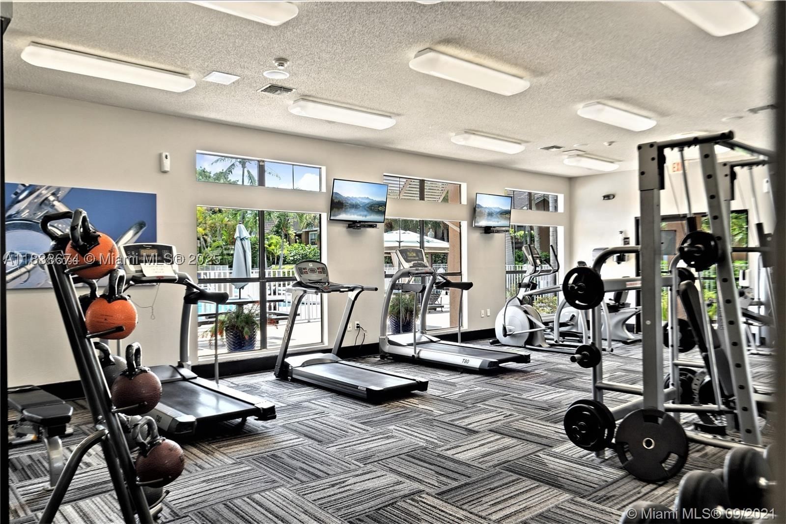 Real estate property located at 10670 156th Pl #304, Miami-dade, Vista Lago At The Hammock, Miami, FL