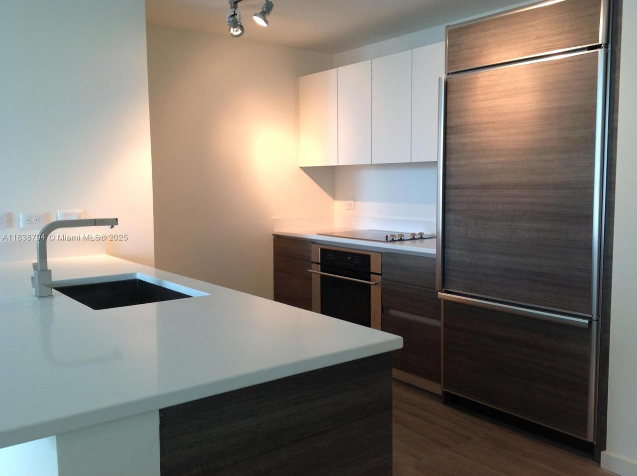Real estate property located at 1100 Miami Ave #1103, Miami-dade, 1100 Millecento Residence, Miami, FL