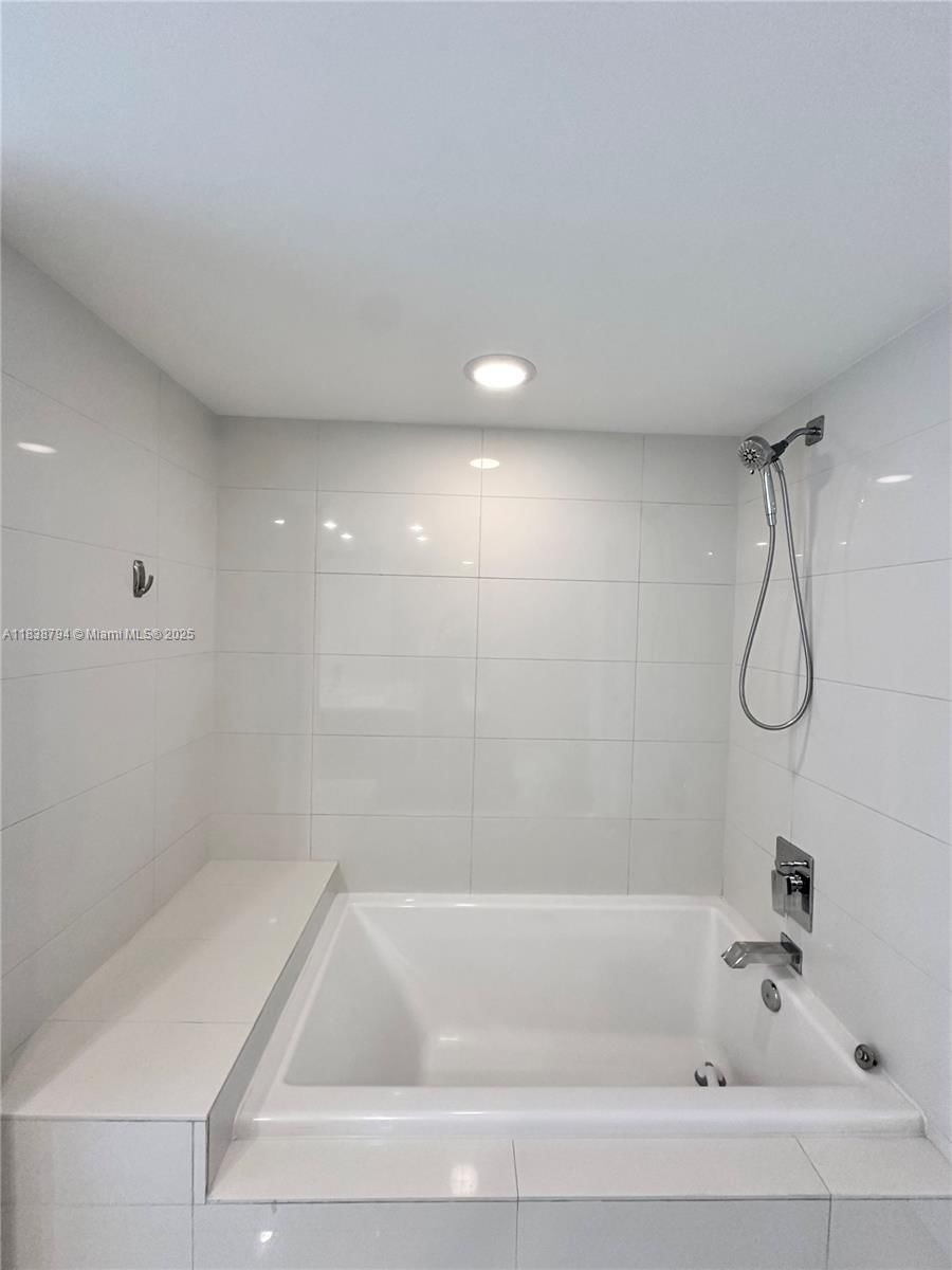 Real estate property located at 1100 Miami Ave #1103, Miami-dade, 1100 Millecento Residence, Miami, FL