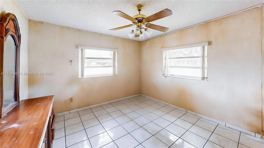 Real estate property located at 3005 108th Ct, Miami-dade, Ance Sub, Miami, FL