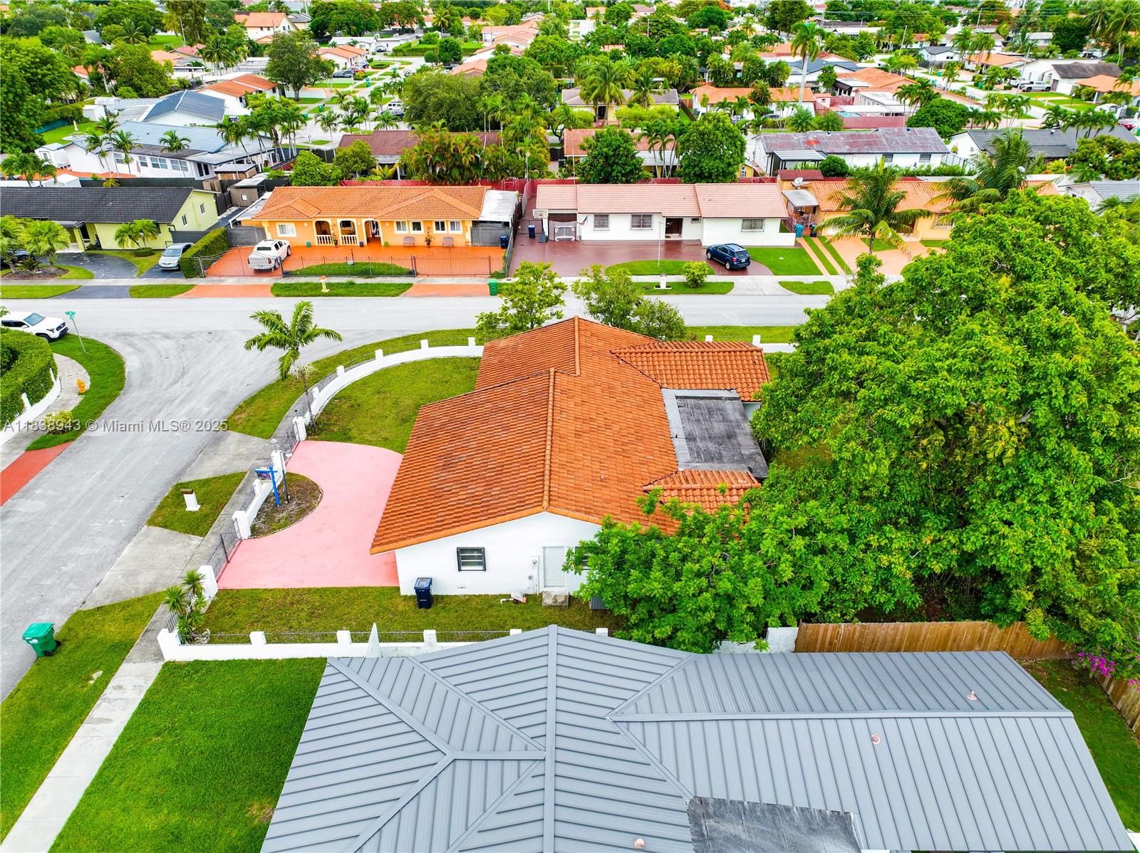 Real estate property located at 3005 108th Ct, Miami-dade, Ance Sub, Miami, FL