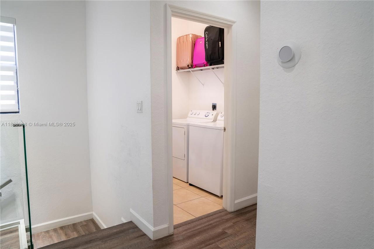 Real estate property located at , Miami-dade, Bellagio, Hialeah, FL