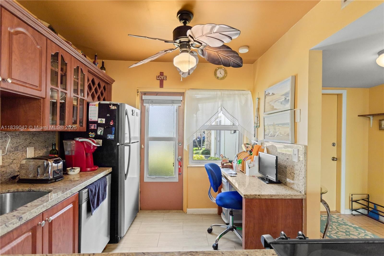 Real estate property located at 3181 Ocean Dr #103, Broward, Golden View Condo, Hallandale Beach, FL