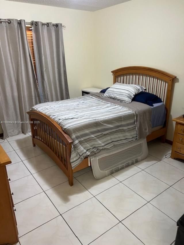 Real estate property located at 13930 16th Ter, Miami-dade, Domari Sub, Miami, FL