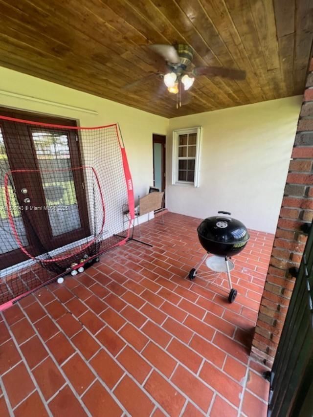 Real estate property located at 13930 16th Ter, Miami-dade, Domari Sub, Miami, FL