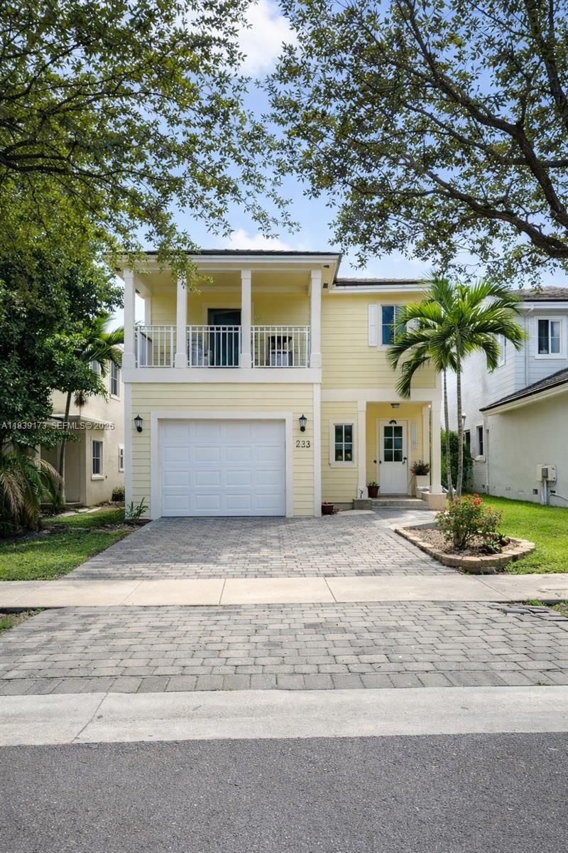 Real estate property located at 232 32nd Ter, Miami-dade, Fernandos Place, Homestead, FL