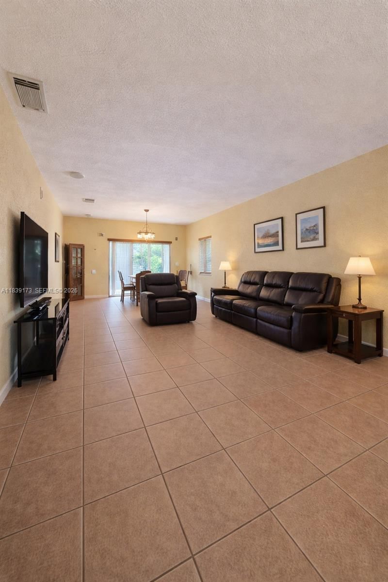 Real estate property located at 232 32nd Ter, Miami-dade, Fernandos Place, Homestead, FL