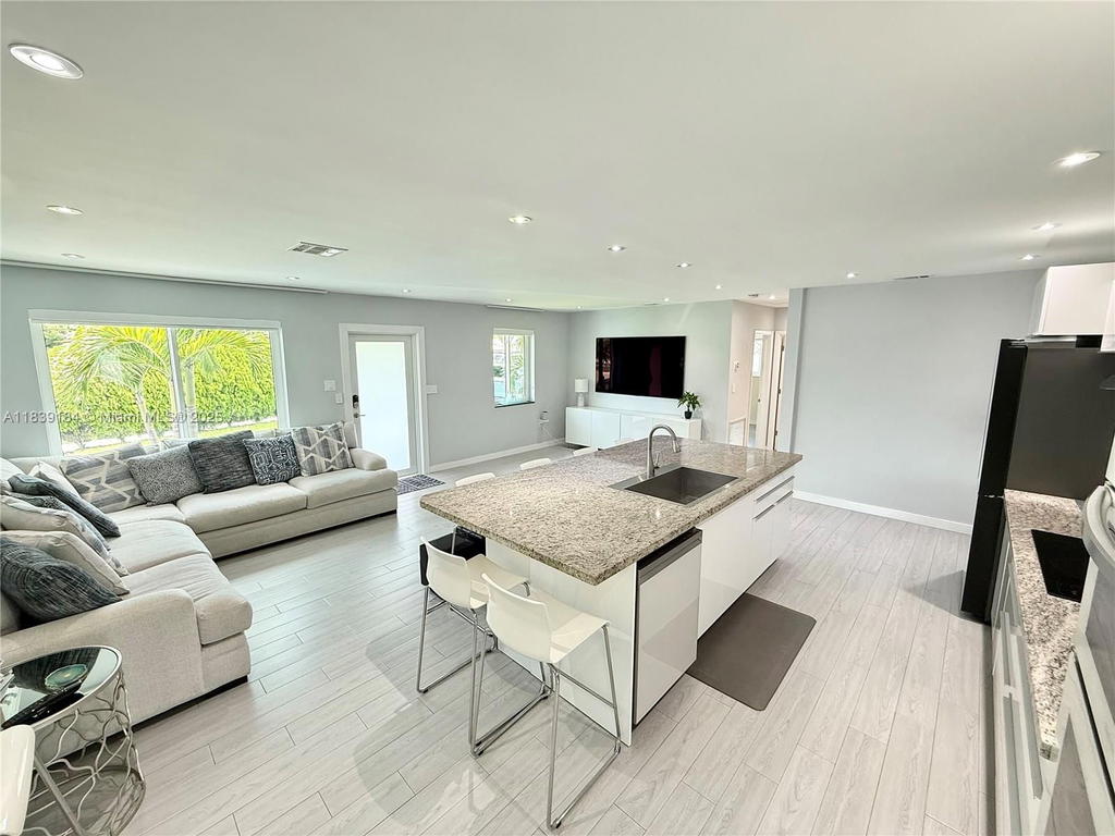 Real estate property located at 1620 68th Ter, Broward, Boulevard Heights Sec 4, Hollywood, FL