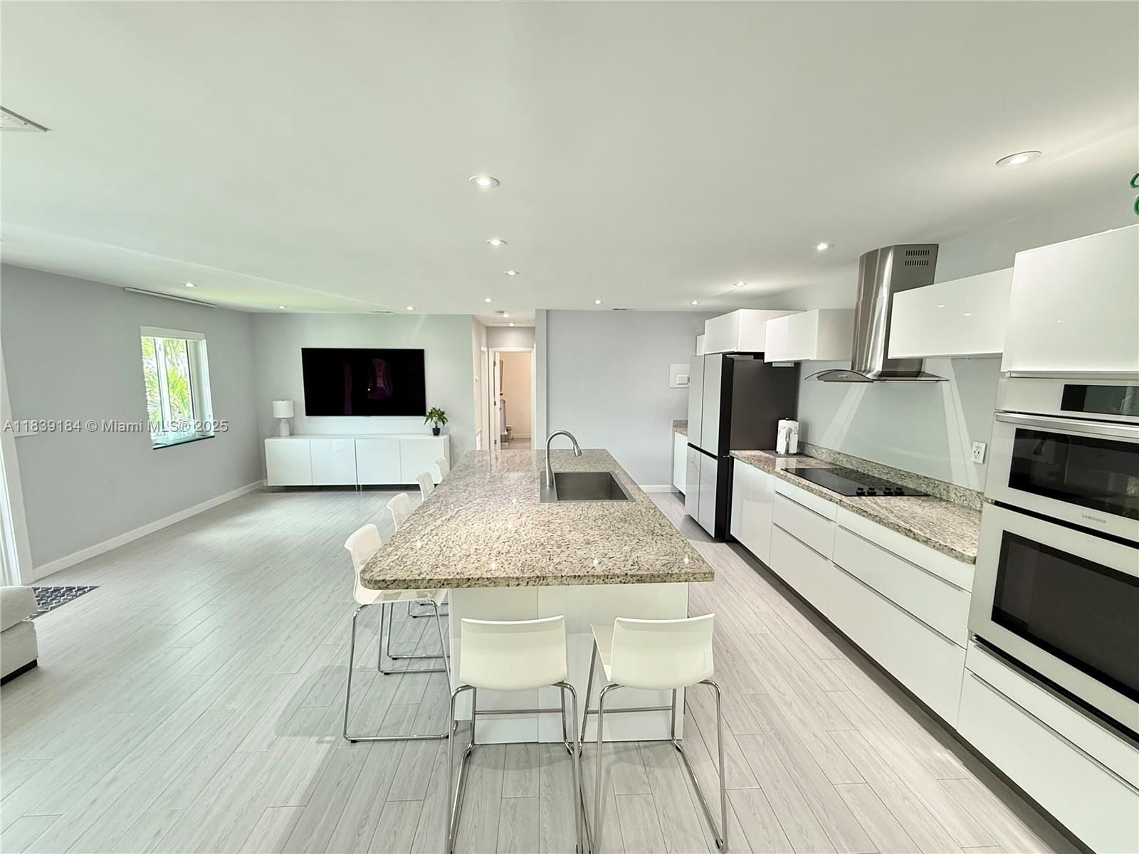 Real estate property located at 1620 68th Ter, Broward, Boulevard Heights Sec 4, Hollywood, FL