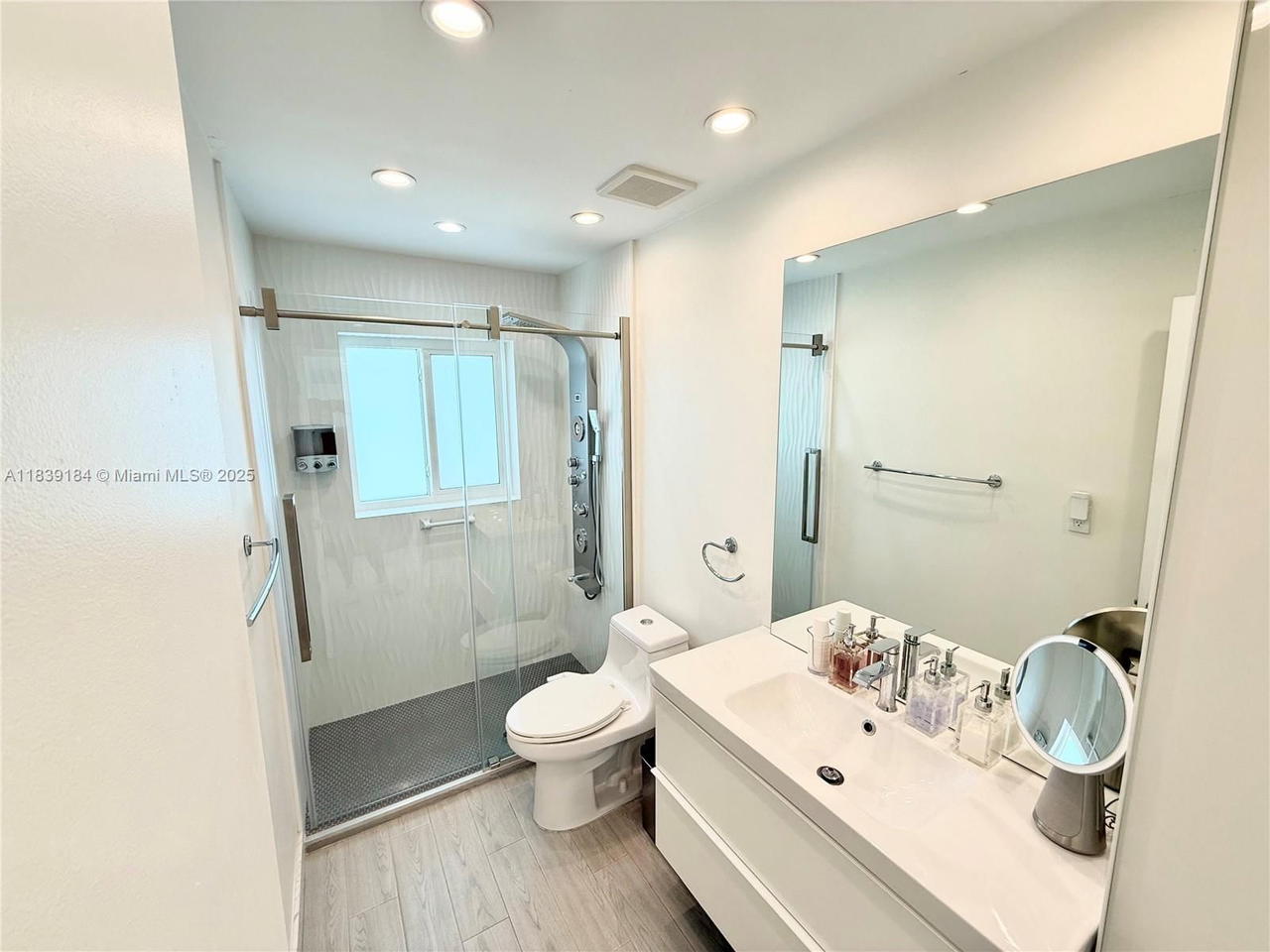 Real estate property located at 1620 68th Ter, Broward, Boulevard Heights Sec 4, Hollywood, FL