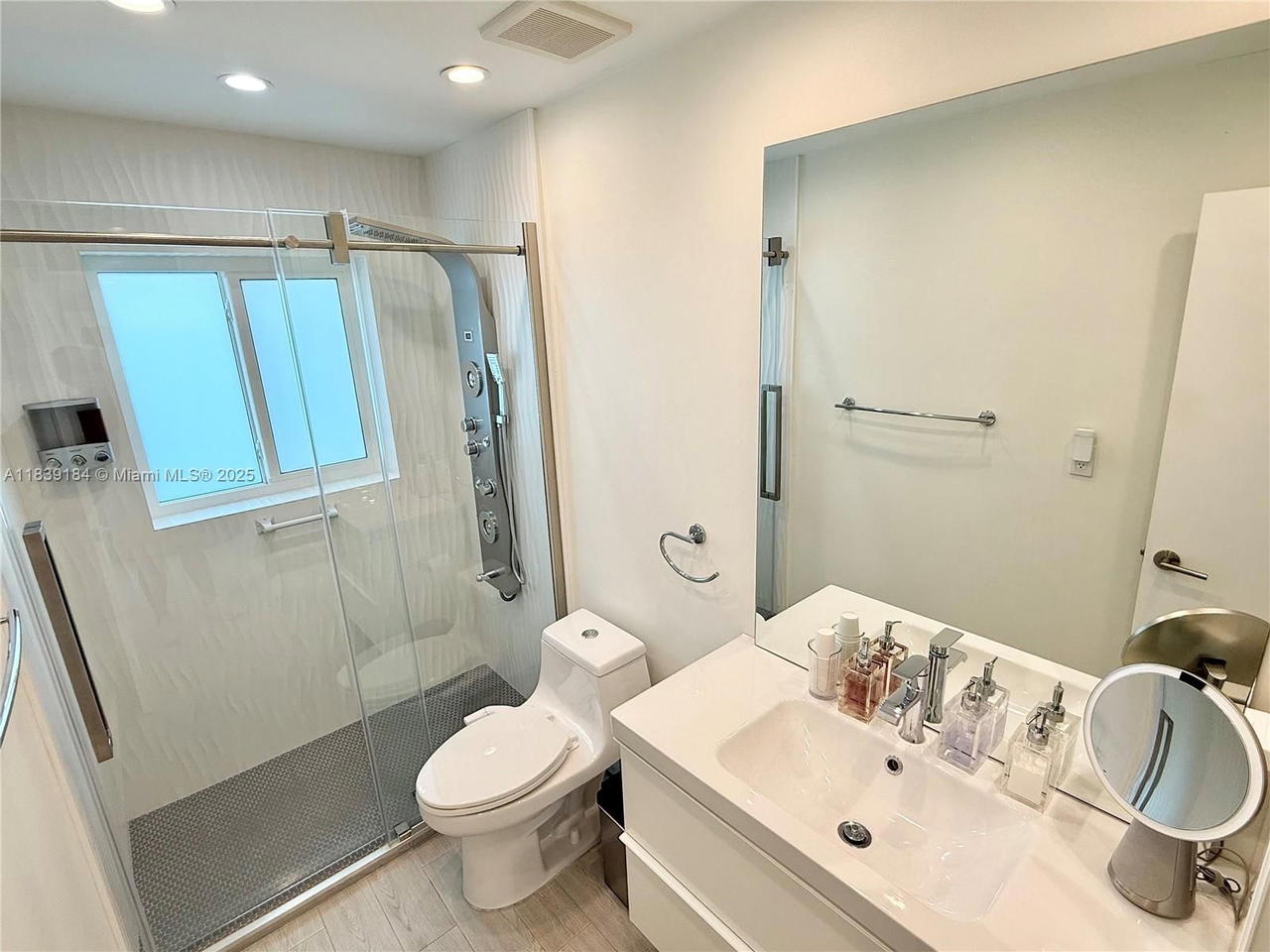 Real estate property located at 1620 68th Ter, Broward, Boulevard Heights Sec 4, Hollywood, FL