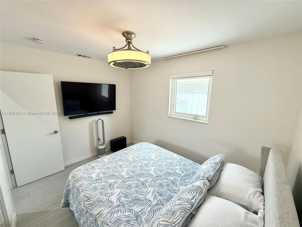 Real estate property located at 1620 68th Ter, Broward, Boulevard Heights Sec 4, Hollywood, FL