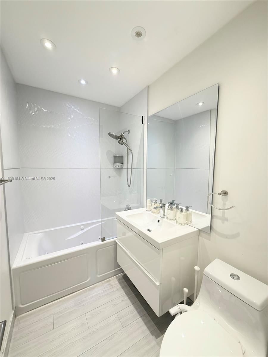Real estate property located at 1620 68th Ter, Broward, Boulevard Heights Sec 4, Hollywood, FL