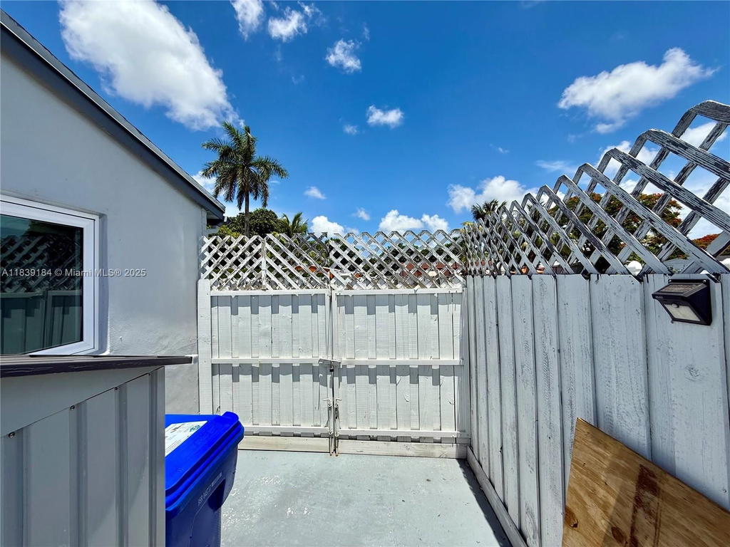 Real estate property located at 1620 68th Ter, Broward, Boulevard Heights Sec 4, Hollywood, FL