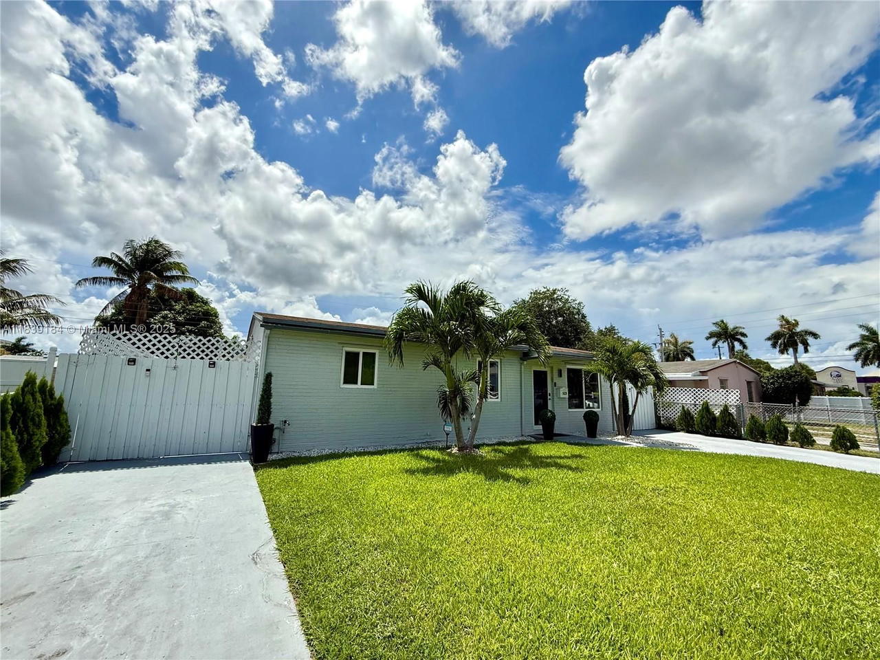 Real estate property located at 1620 68th Ter, Broward, Boulevard Heights Sec 4, Hollywood, FL