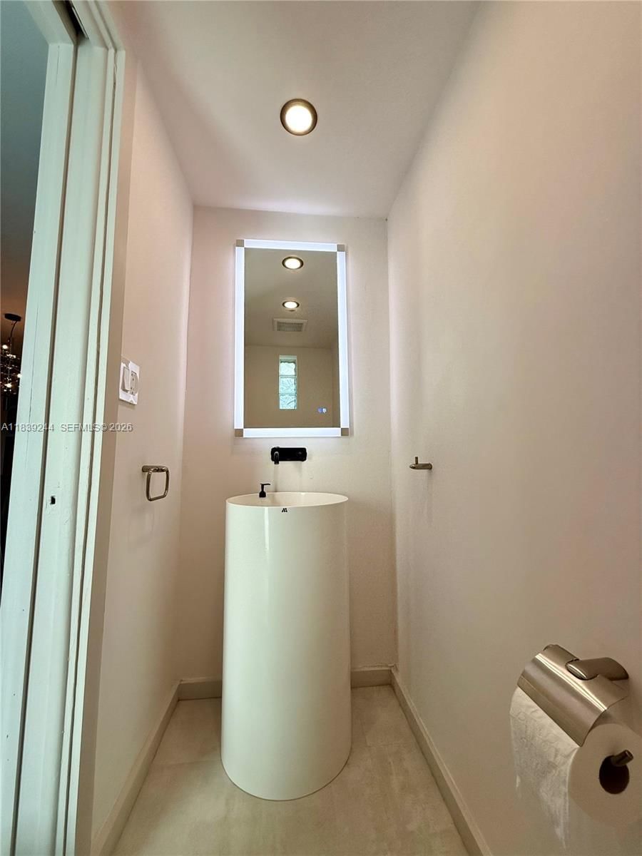 Real estate property located at 1945 123rd St, Miami-dade, Areta Ests Sec 6, North Miami, FL