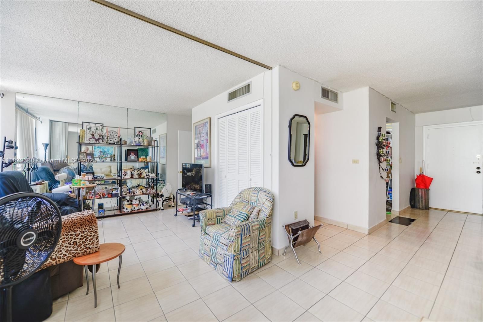 Real estate property located at 1345 Lincoln Rd #303, Miami-dade, Bayview Condo, Miami Beach, FL