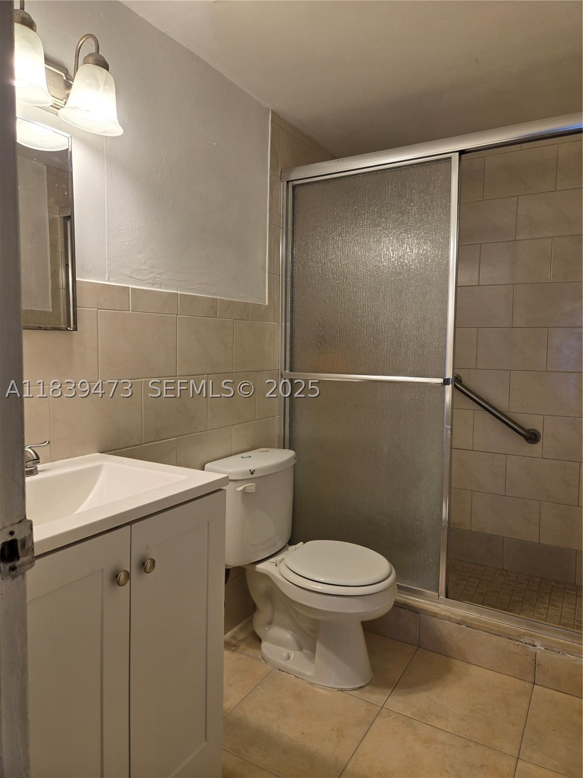 Real estate property located at 5755 20 Ave #206, Miami-dade, Westland Gardens, Hialeah, FL