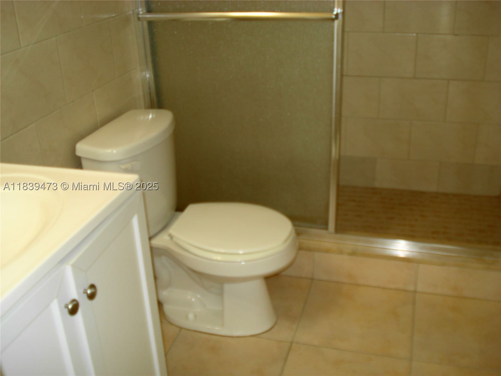 Real estate property located at 5755 20 Ave #206, Miami-dade, Westland Gardens, Hialeah, FL