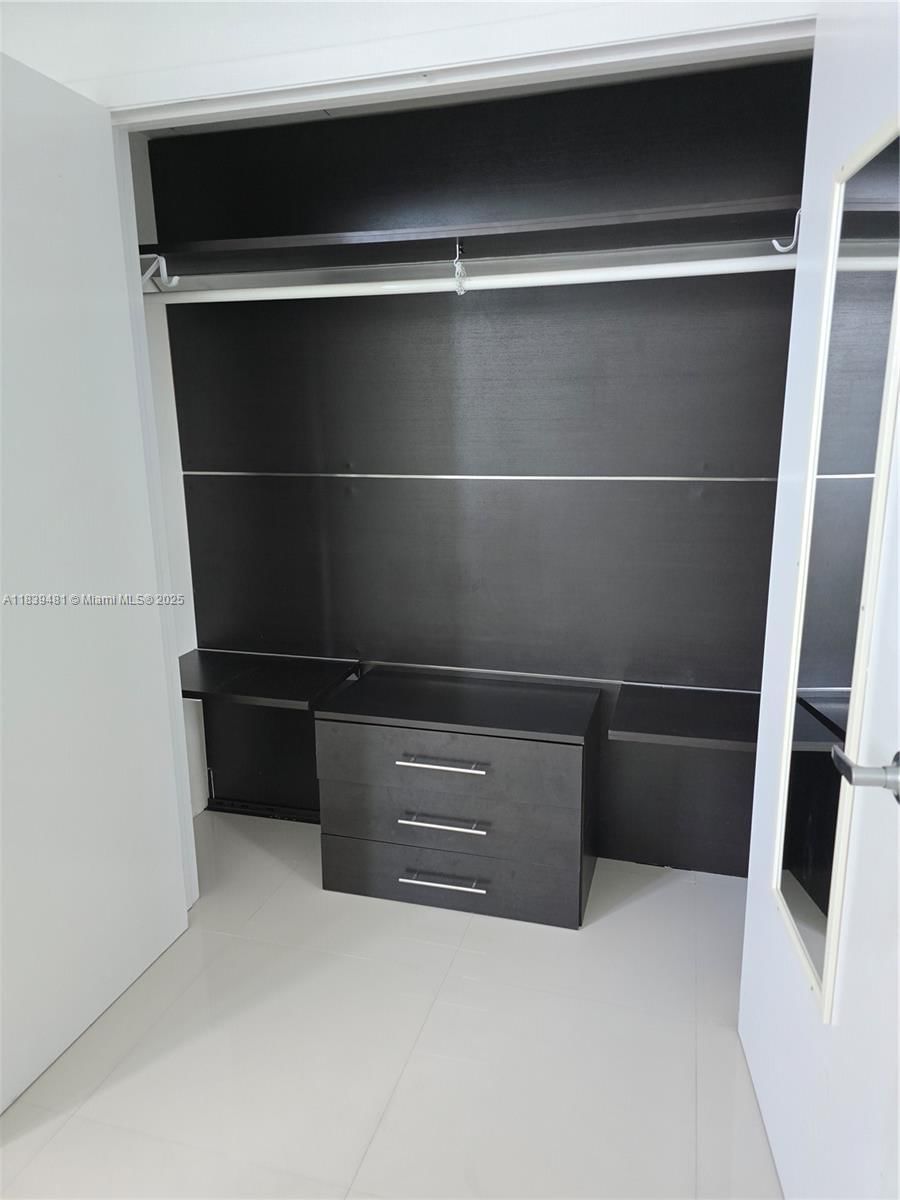 Real estate property located at 1900 Bayshore Dr #1803, Miami-dade, Quantum On The Bay Condo, Miami, FL