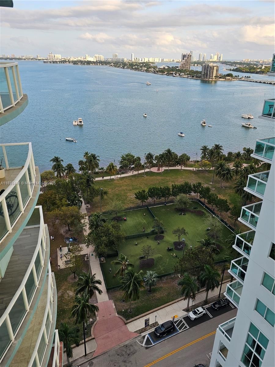 Real estate property located at 1900 Bayshore Dr #1803, Miami-dade, Quantum On The Bay Condo, Miami, FL