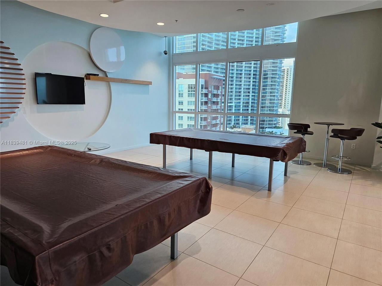 Real estate property located at 1900 Bayshore Dr #1803, Miami-dade, Quantum On The Bay Condo, Miami, FL