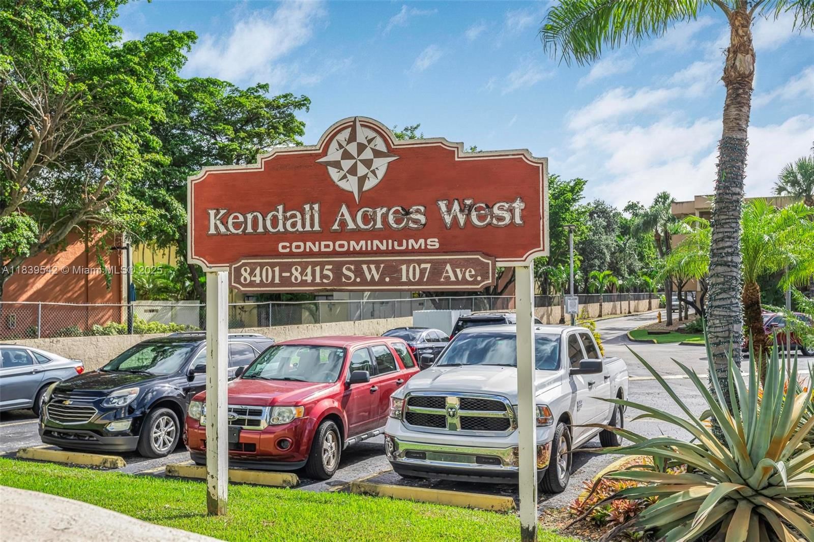 Real estate property located at 8415 107th Ave #130W, Miami-dade, Kendall Acres West Condo, Miami, FL