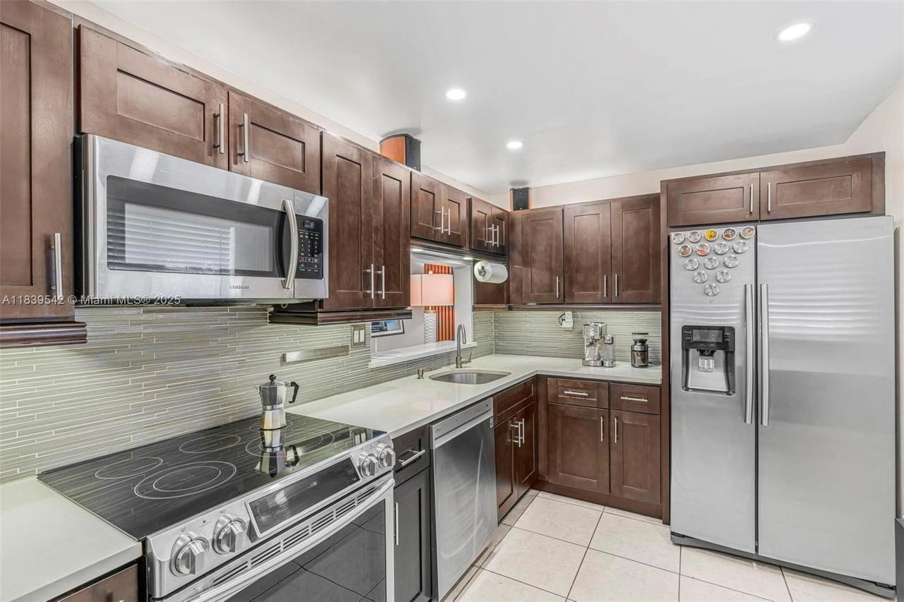 Real estate property located at 8415 107th Ave #130W, Miami-dade, Kendall Acres West Condo, Miami, FL
