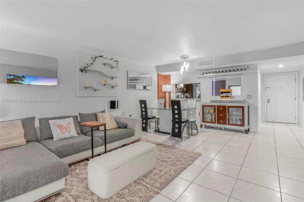 Real estate property located at 8415 107th Ave #130W, Miami-dade, Kendall Acres West Condo, Miami, FL