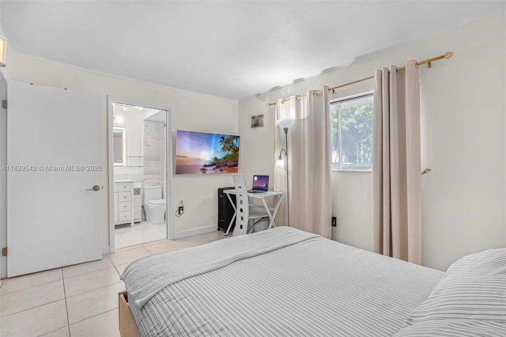 Real estate property located at 8415 107th Ave #130W, Miami-dade, Kendall Acres West Condo, Miami, FL