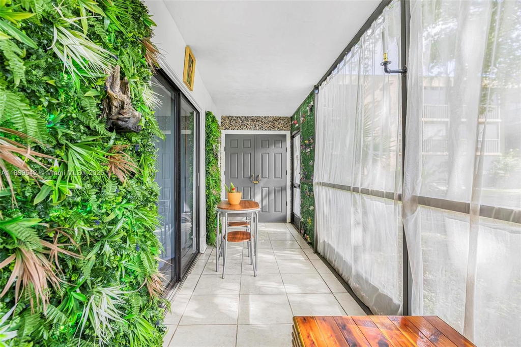 Real estate property located at 8415 107th Ave #130W, Miami-dade, Kendall Acres West Condo, Miami, FL