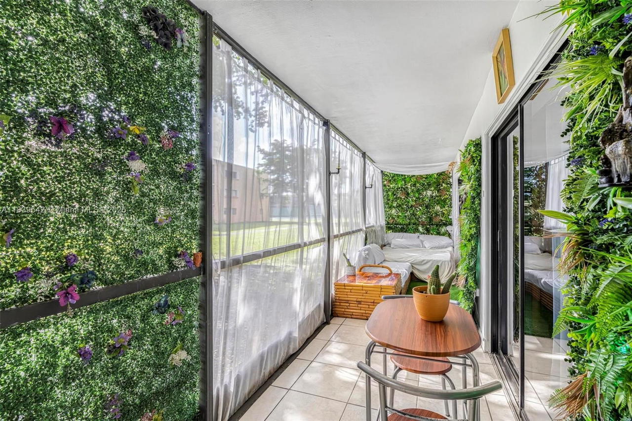 Real estate property located at 8415 107th Ave #130W, Miami-dade, Kendall Acres West Condo, Miami, FL