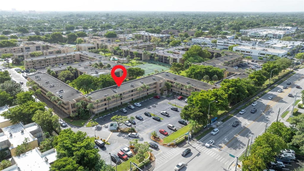 Real estate property located at 8415 107th Ave #130W, Miami-dade, Kendall Acres West Condo, Miami, FL