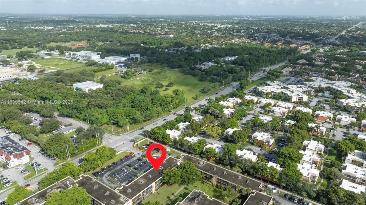 Real estate property located at 8415 107th Ave #130W, Miami-dade, Kendall Acres West Condo, Miami, FL