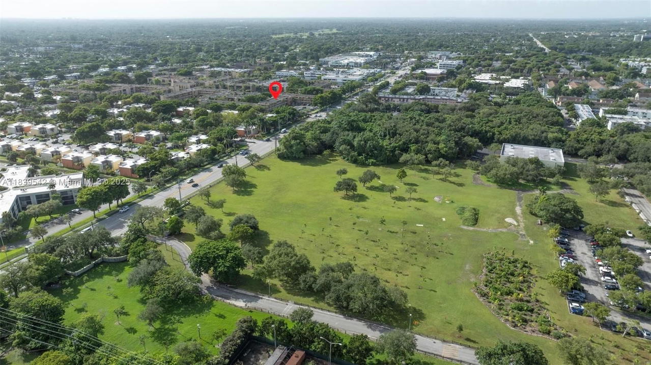Real estate property located at 8415 107th Ave #130W, Miami-dade, Kendall Acres West Condo, Miami, FL