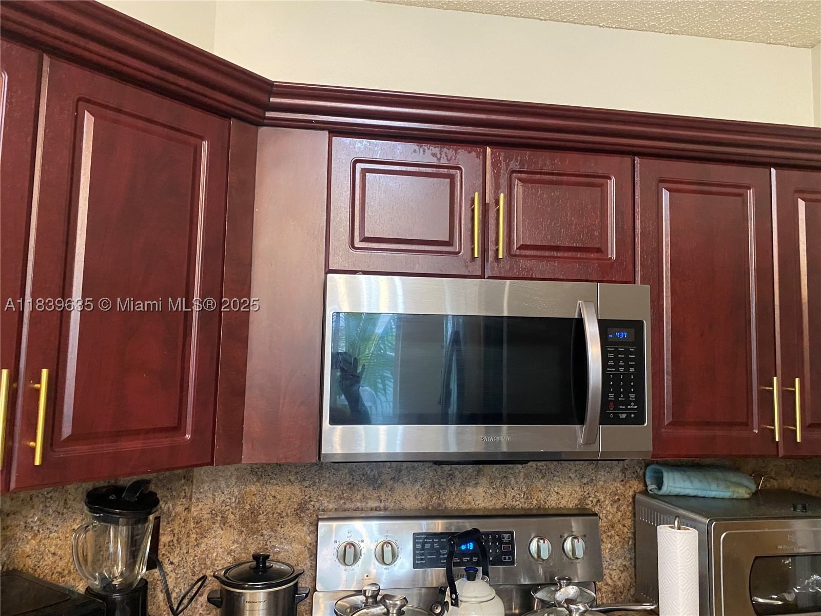 Real estate property located at 6006 Plum Pl, Broward, Land Section 8, Tamarac, FL