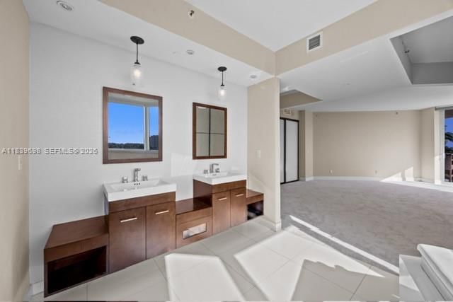 Real estate property located at 300 Pointe Dr #501, Miami-dade, Portofino Tower Condo, Miami Beach, FL