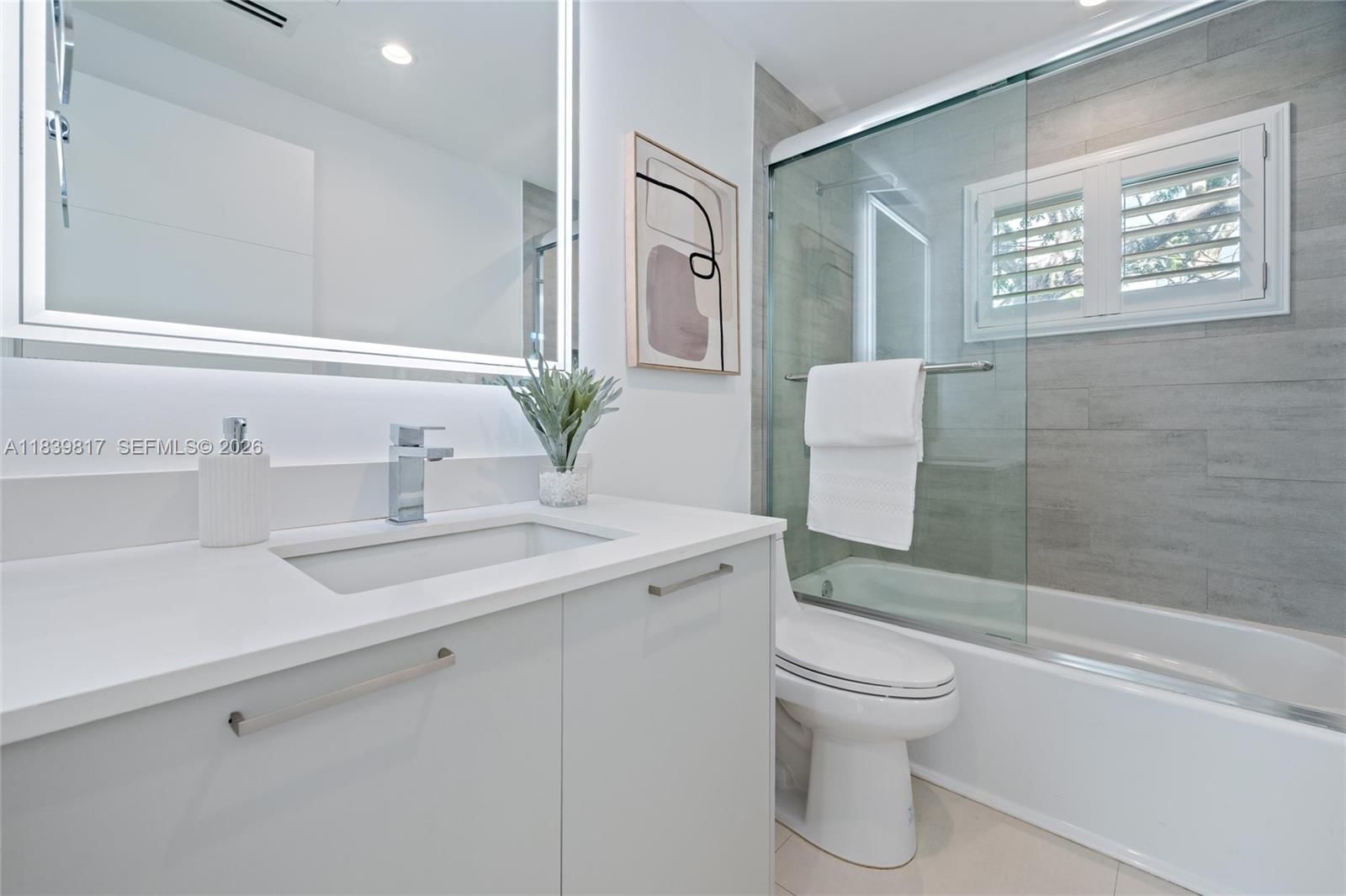 Real estate property located at 2511 Tequesta Ln, Miami-dade, Silver Bluff Business Cen, Coconut Grove, FL