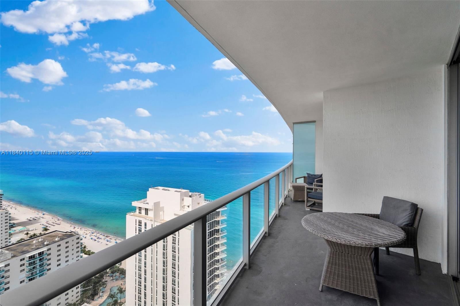 Real estate property located at 4111 Ocean Dr #2906, Broward, Lyfe, Hollywood, FL