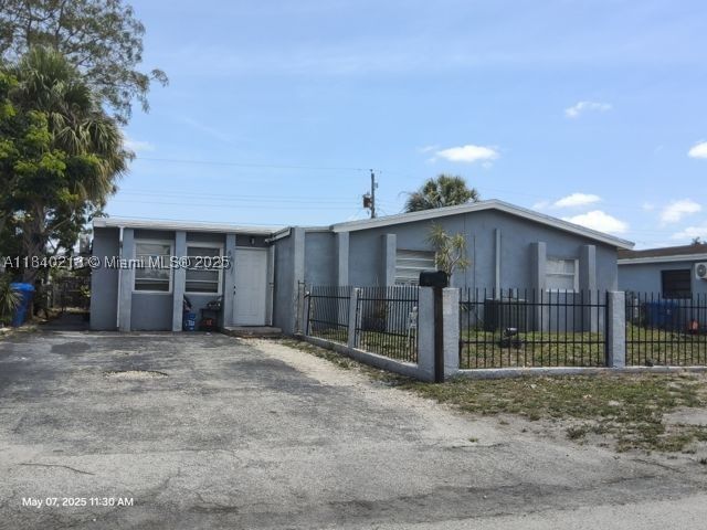 Real estate property located at , Broward, Palm Lane Villa No 4, Hollywood, FL