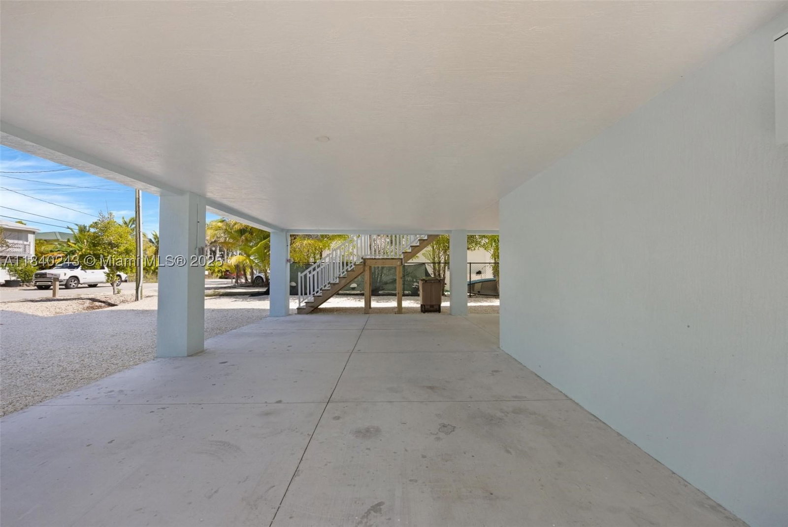 Real estate property located at 142 Peg Leg Ln, Monroe, Cutthroat Harbor Ests, Lower Keys, FL