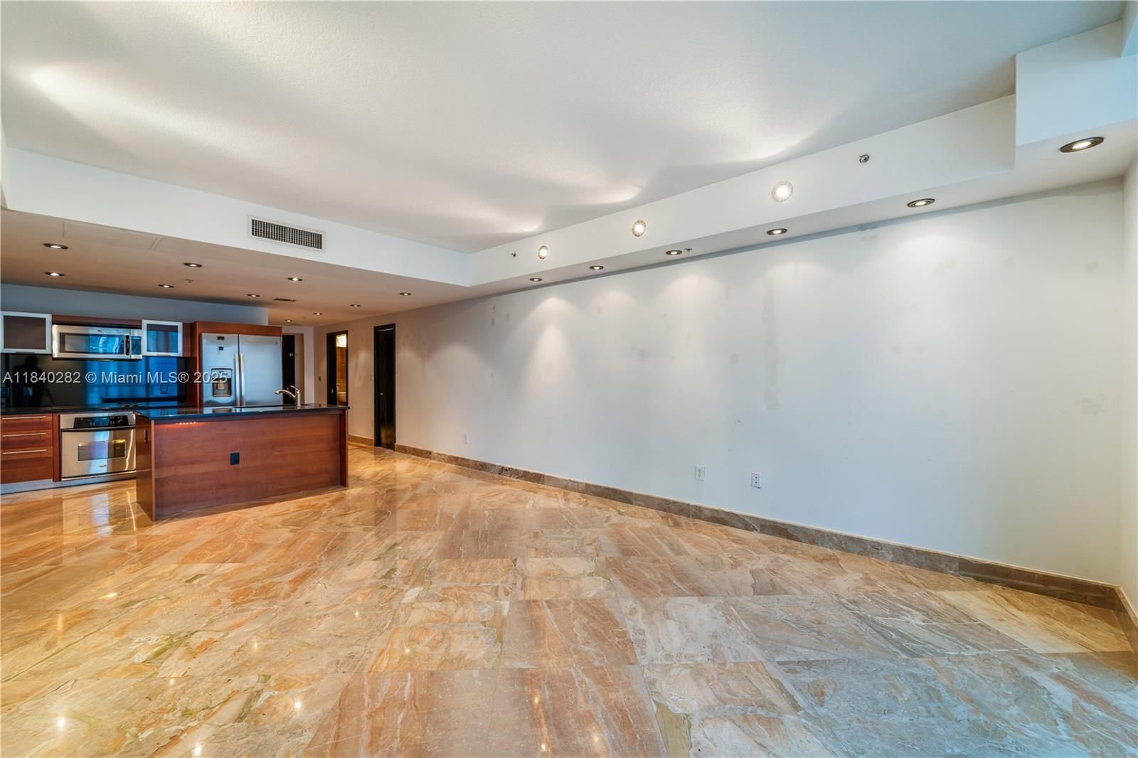 Real estate property located at 1900 Bayshore Dr #3715, Miami-dade, Quantum On The Bay Condo, Miami, FL