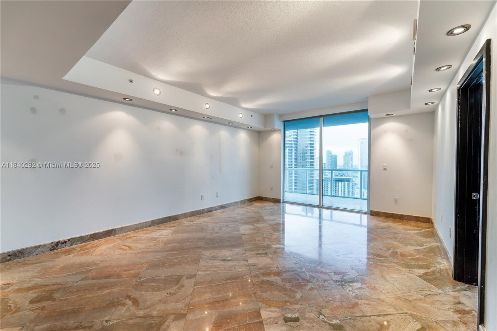 Real estate property located at 1900 Bayshore Dr #3715, Miami-dade, Quantum On The Bay Condo, Miami, FL